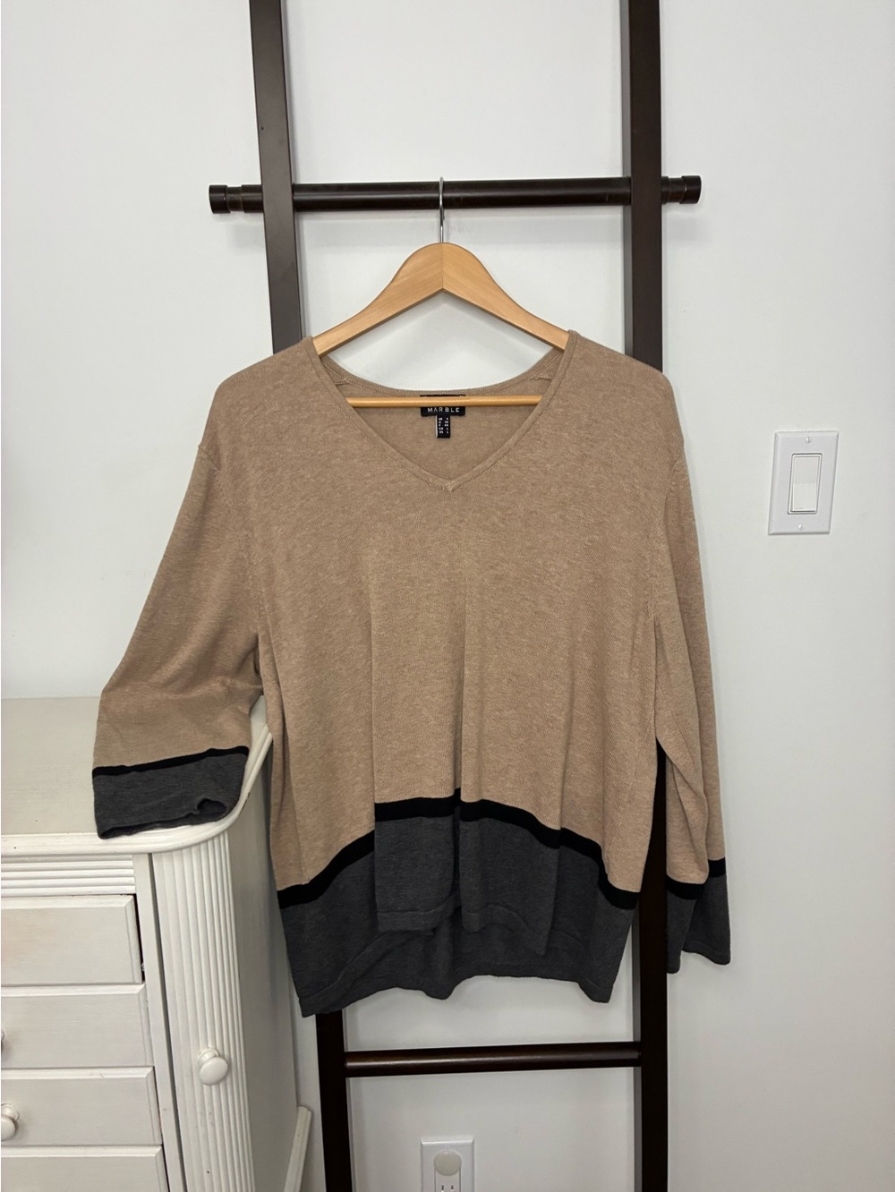 Marc New York Beige and Charcoal V-Neck Two-Tone Sweater